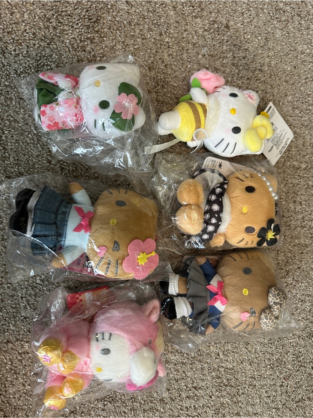 Sanrio Hello Kitty Plush Keychain Set - White, Pink, Brown, Yellow, Green